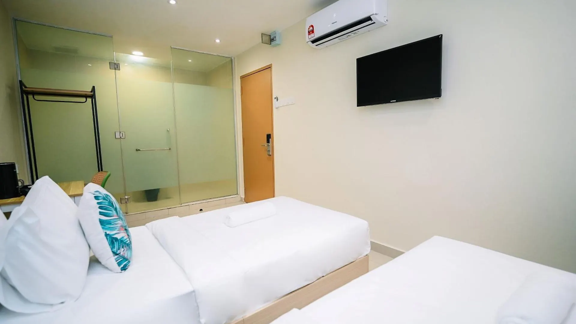 Swing & Pillows - Jalan Imbi Kuala Lumpur 2*,