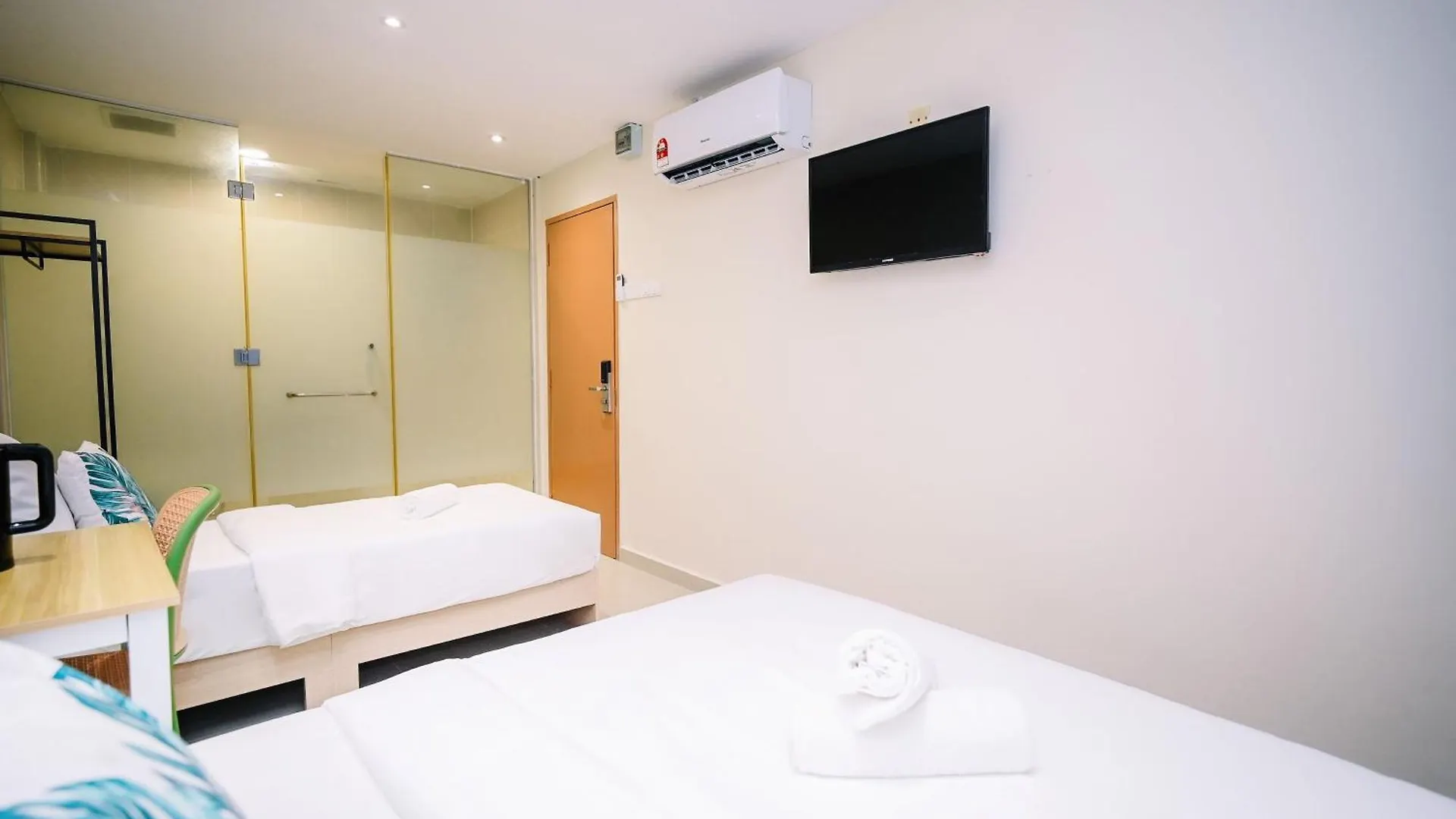 Swing & Pillows - Jalan Imbi Kuala Lumpur 2*,